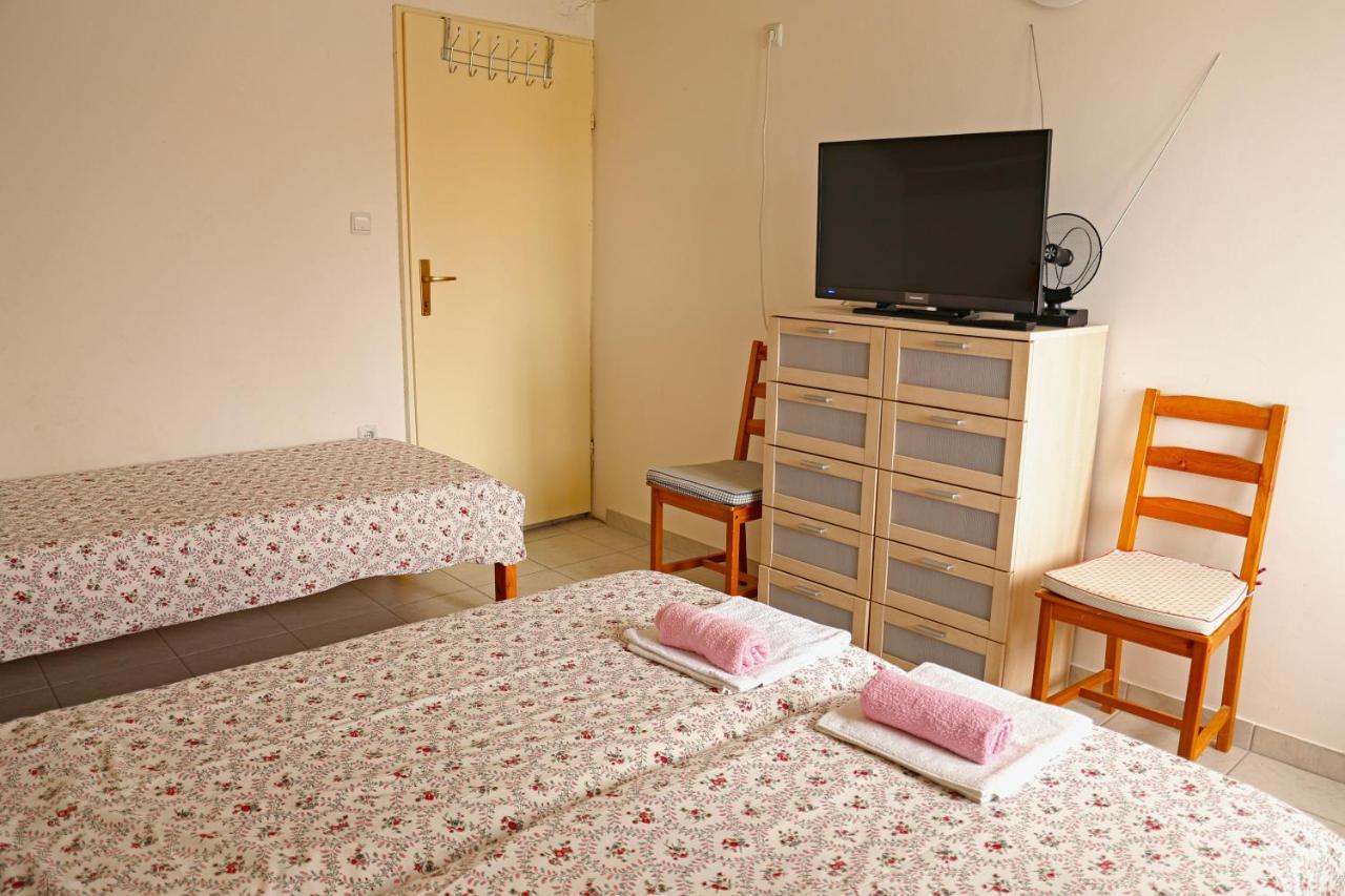 Apartments Mira Ґорні Карин Екстер'єр фото