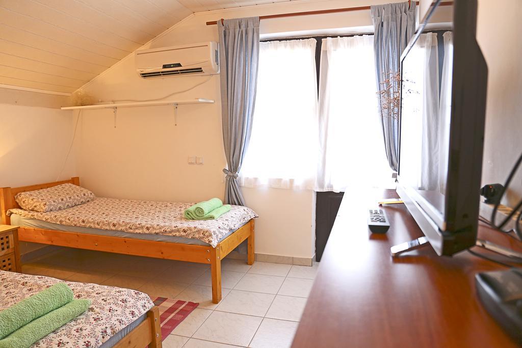 Apartments Mira Ґорні Карин Екстер'єр фото