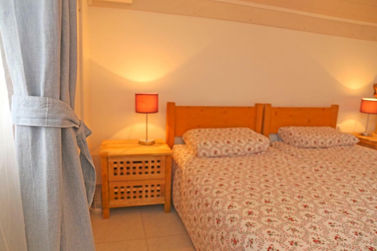 Apartments Mira Ґорні Карин Екстер'єр фото